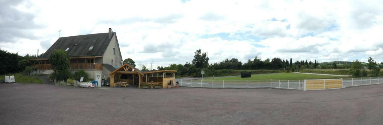Les Closeaux Phil Mortain-Bocage Buitenkant foto